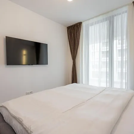 One Comfort Parking *