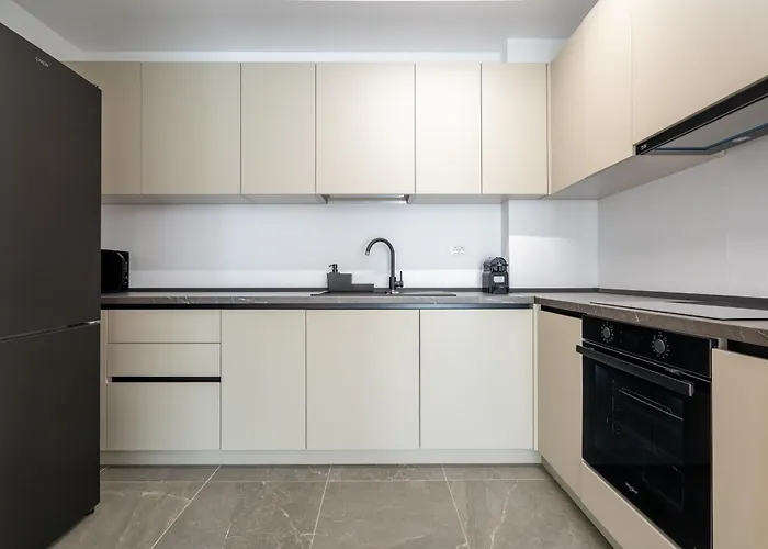 One Comfort Parking * בוקרשט