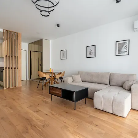 One Comfort Parking Apartament